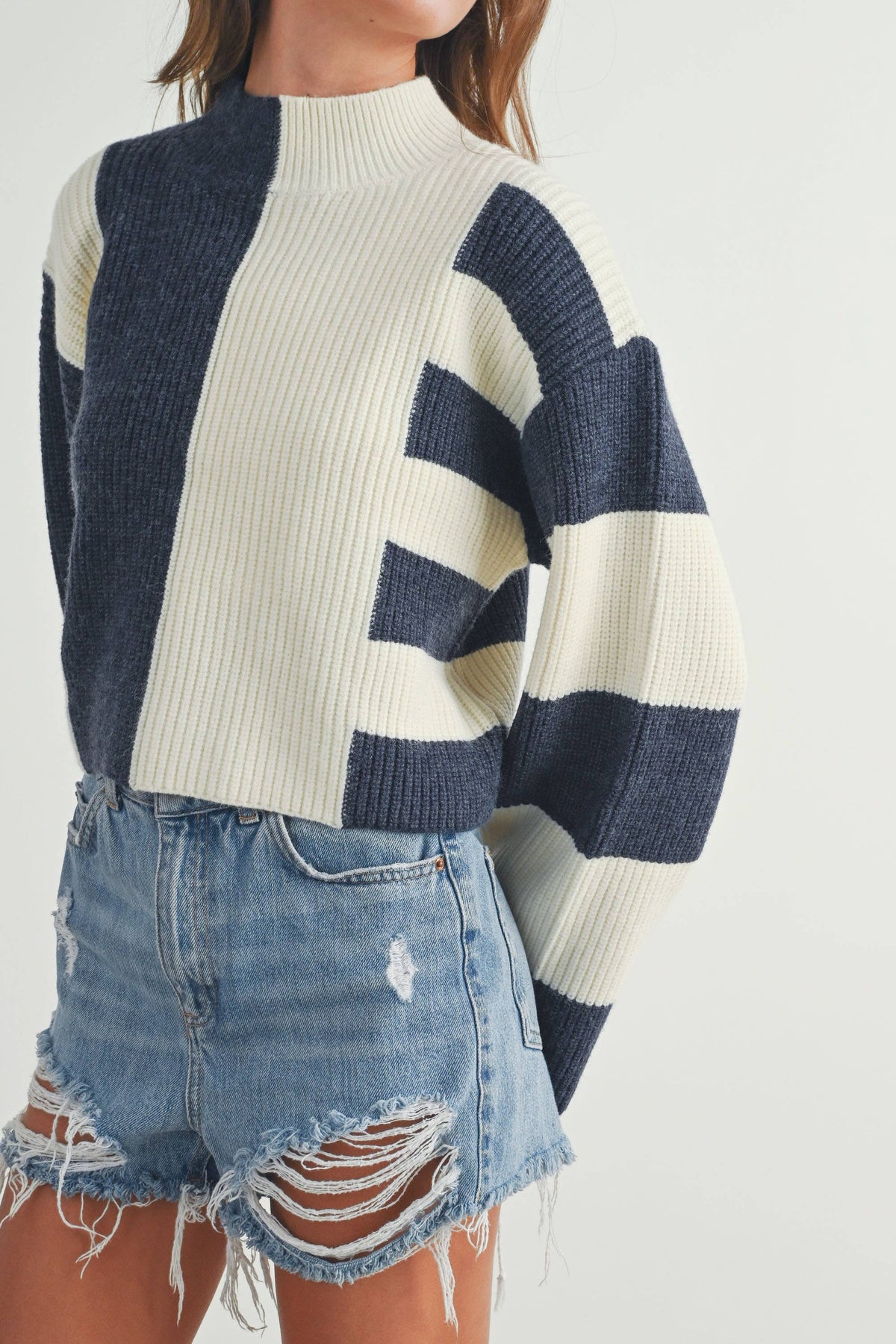 Color Block Mock Turtleneck Sweater - BMW7161