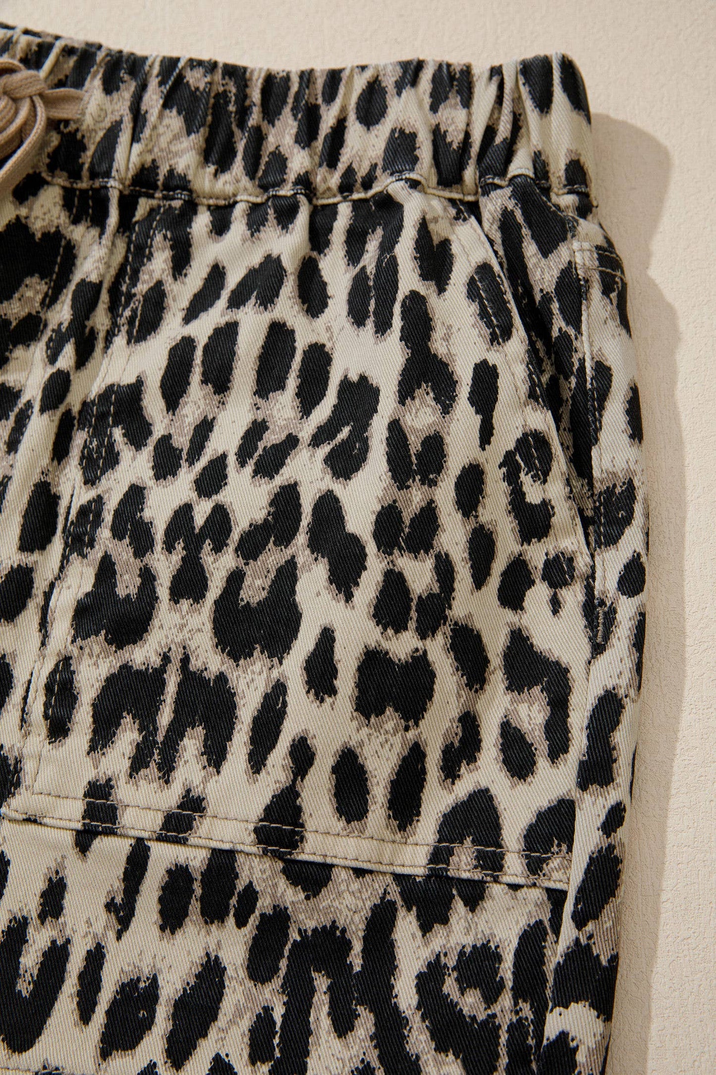 Leopard Lace-up Elastic Waistband Mid Rise Denim Shorts