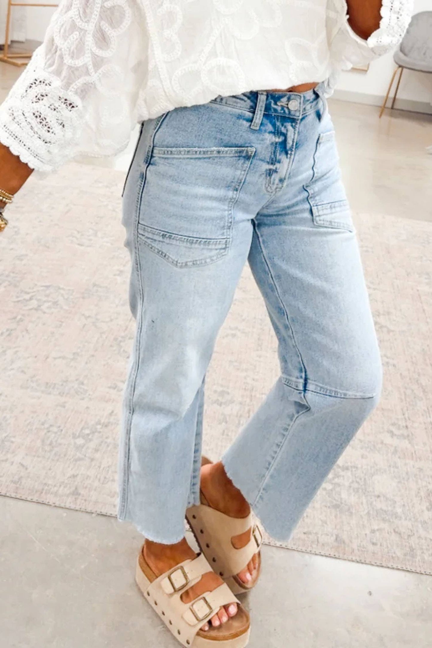 Solid Frayed Regular Cropped Light Wash Jeans (Copy)