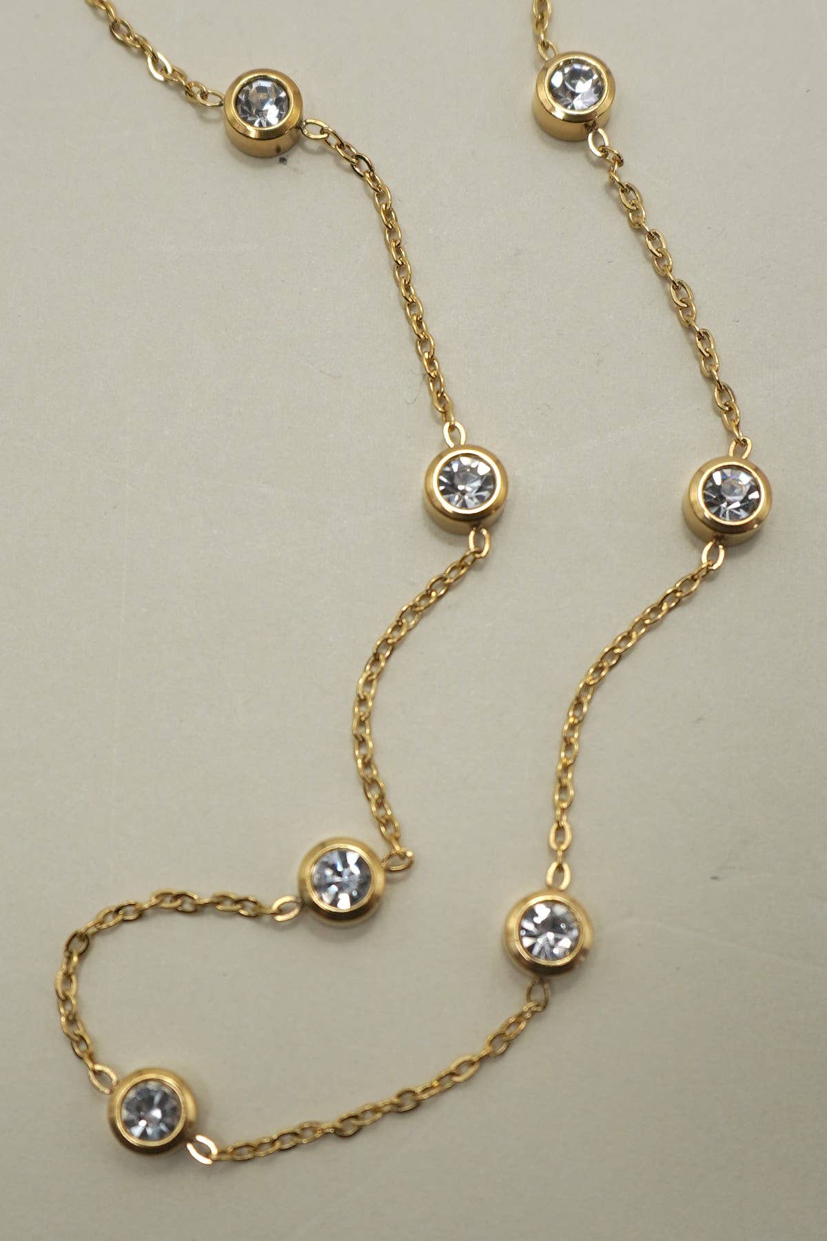 RHINESTONE NECKLACE