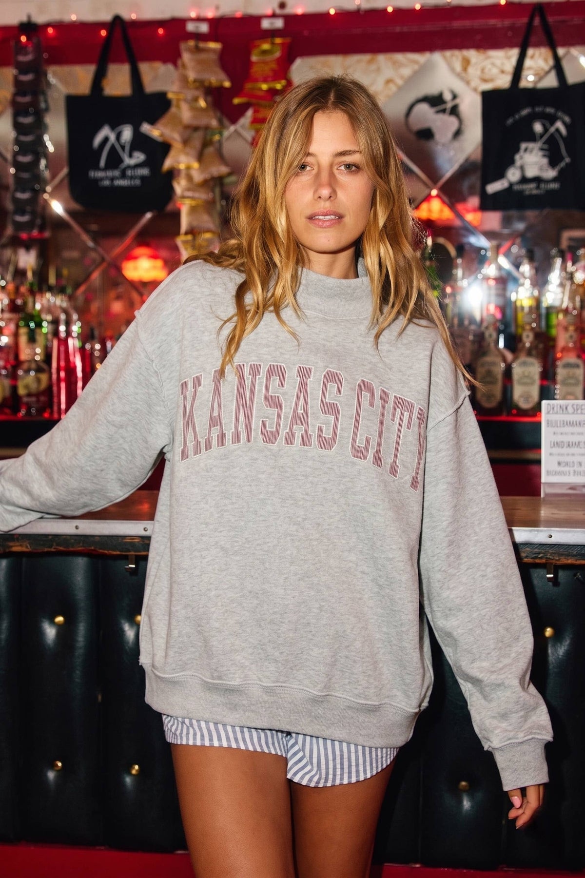 IT2594E-KANSASCITY | 'KANSAS CITY' Applique Patch Sweatshirt