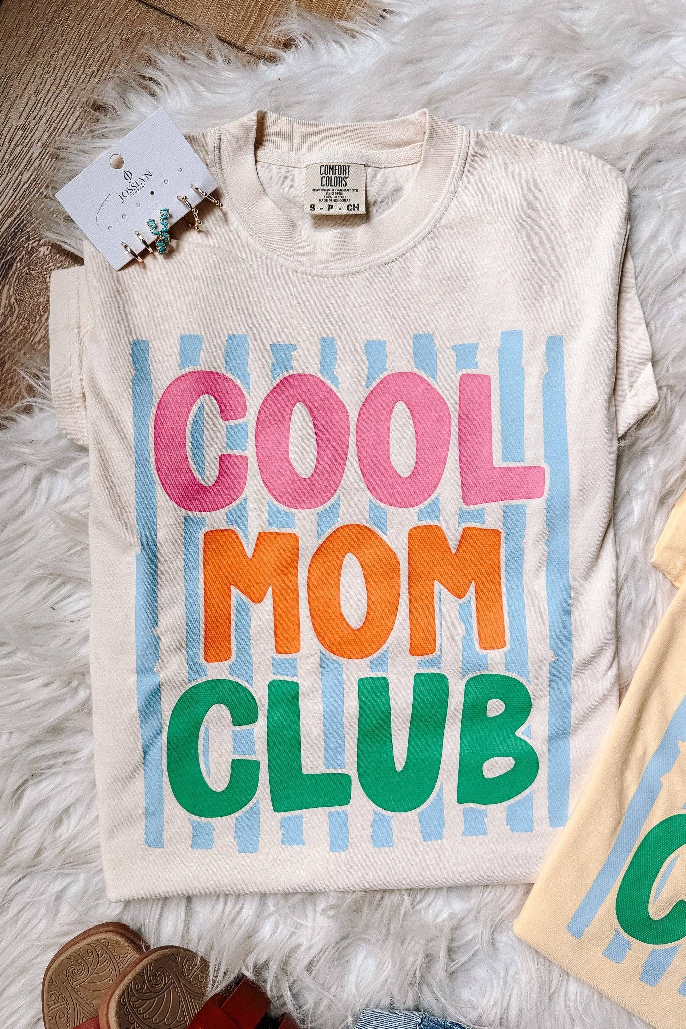 Cool Mom Club Graphic Tee